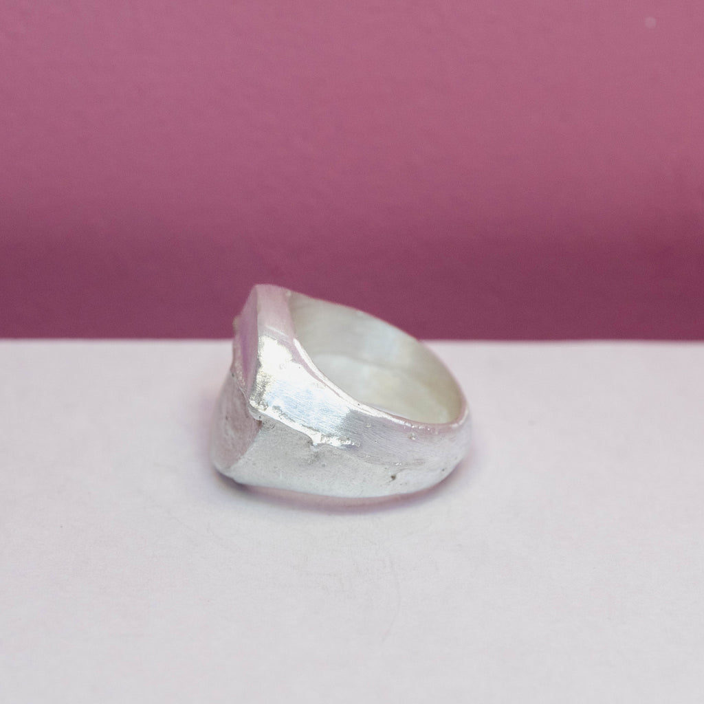 The Fault Line Round Signet Ring