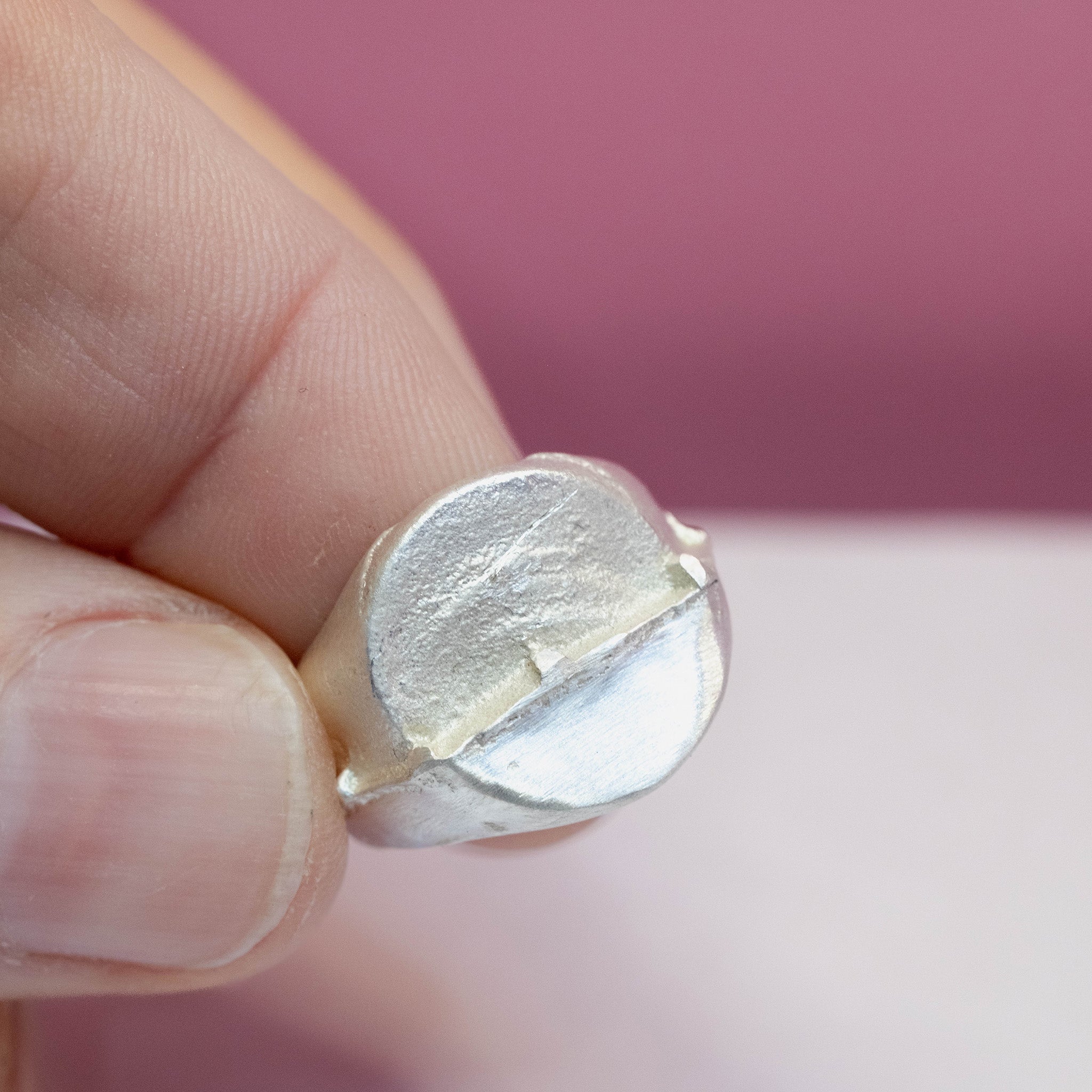 The Fault Line Round Signet Ring