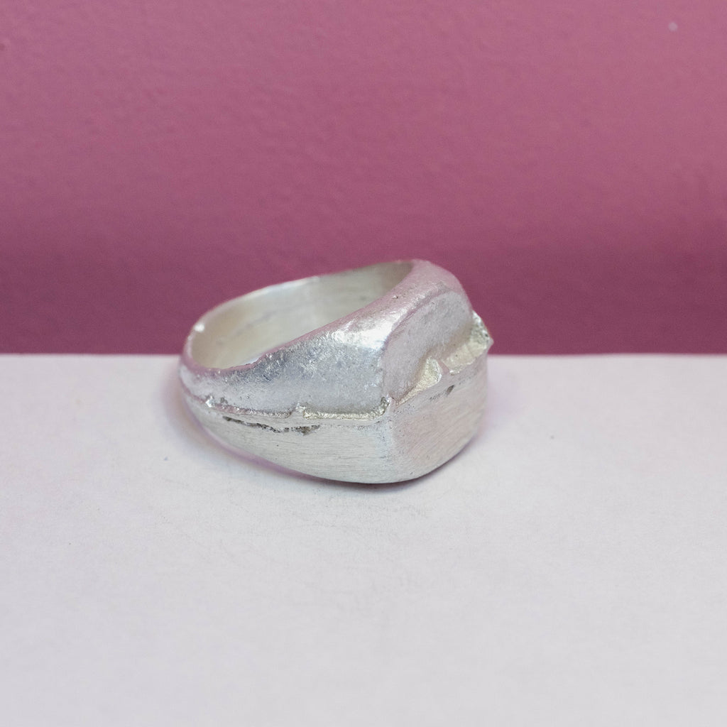 The Fault Line Square Signet Ring