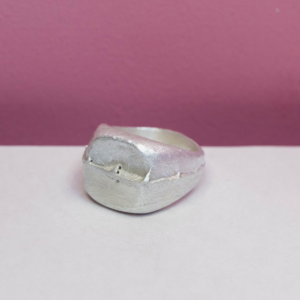 The Fault Line Square Signet Ring
