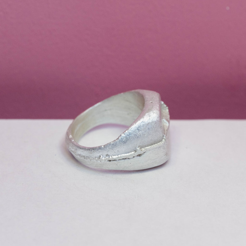 The Fault Line Square Signet Ring