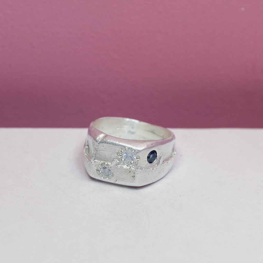 The Guiding Light Ring