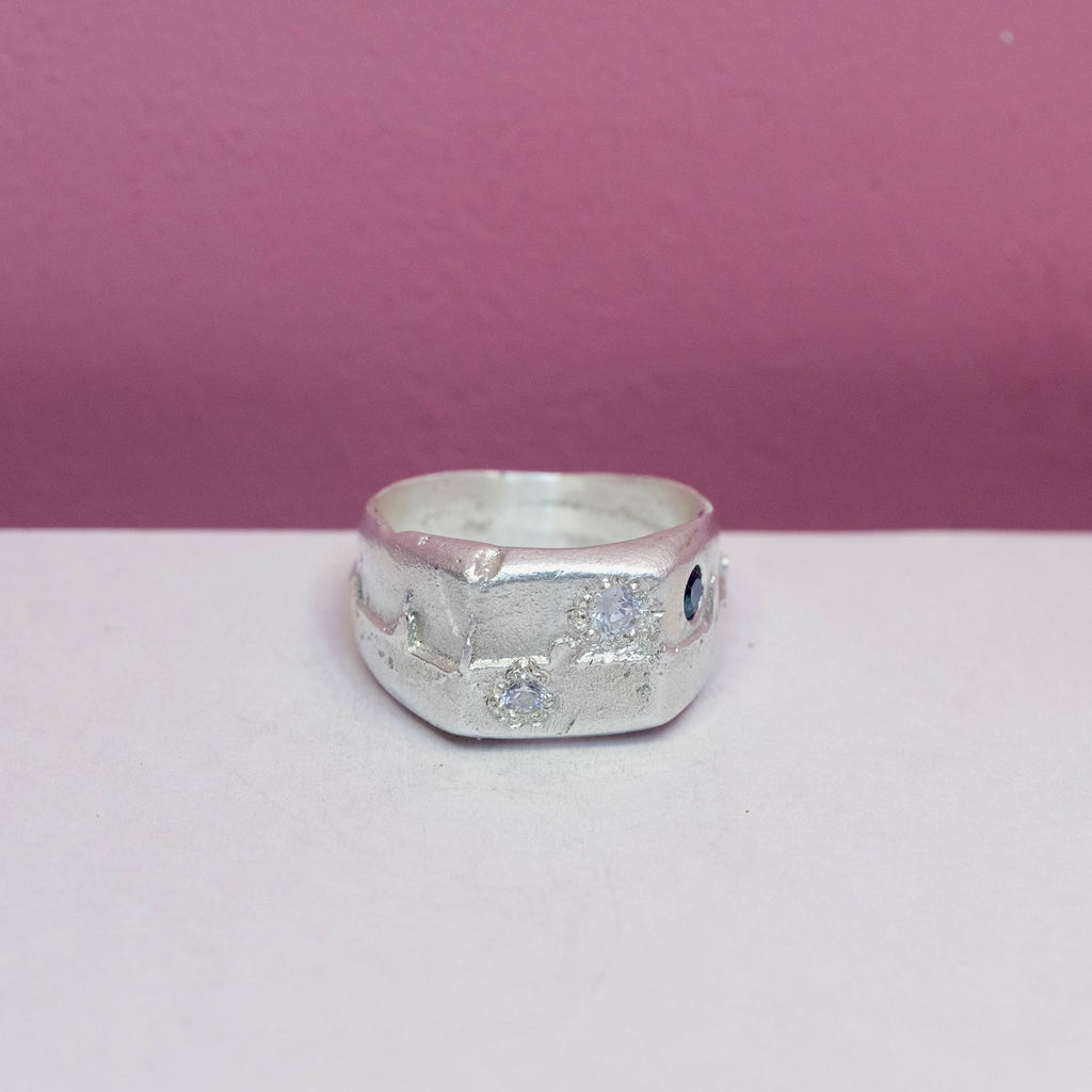 The Guiding Light Ring