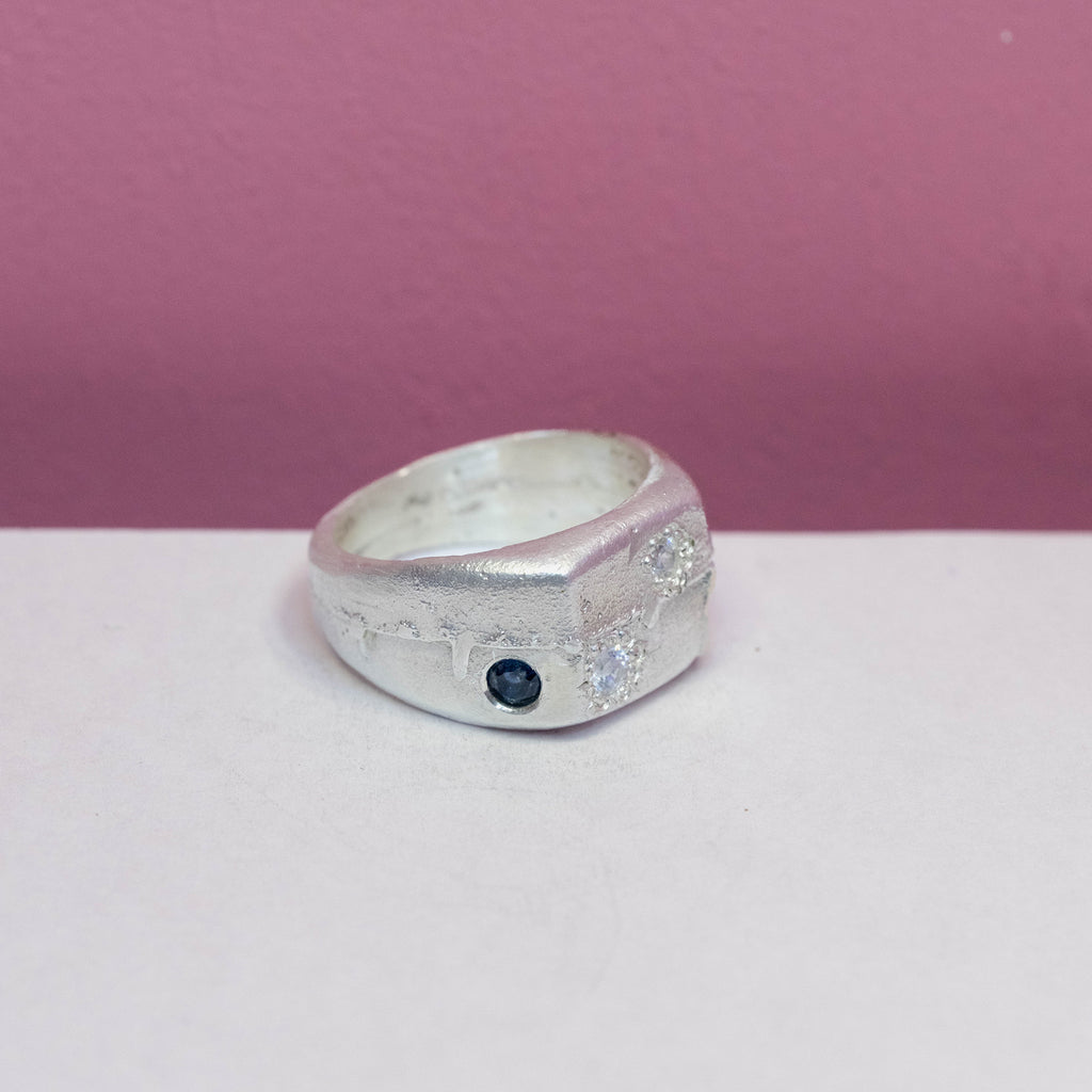 The Guiding Light Ring